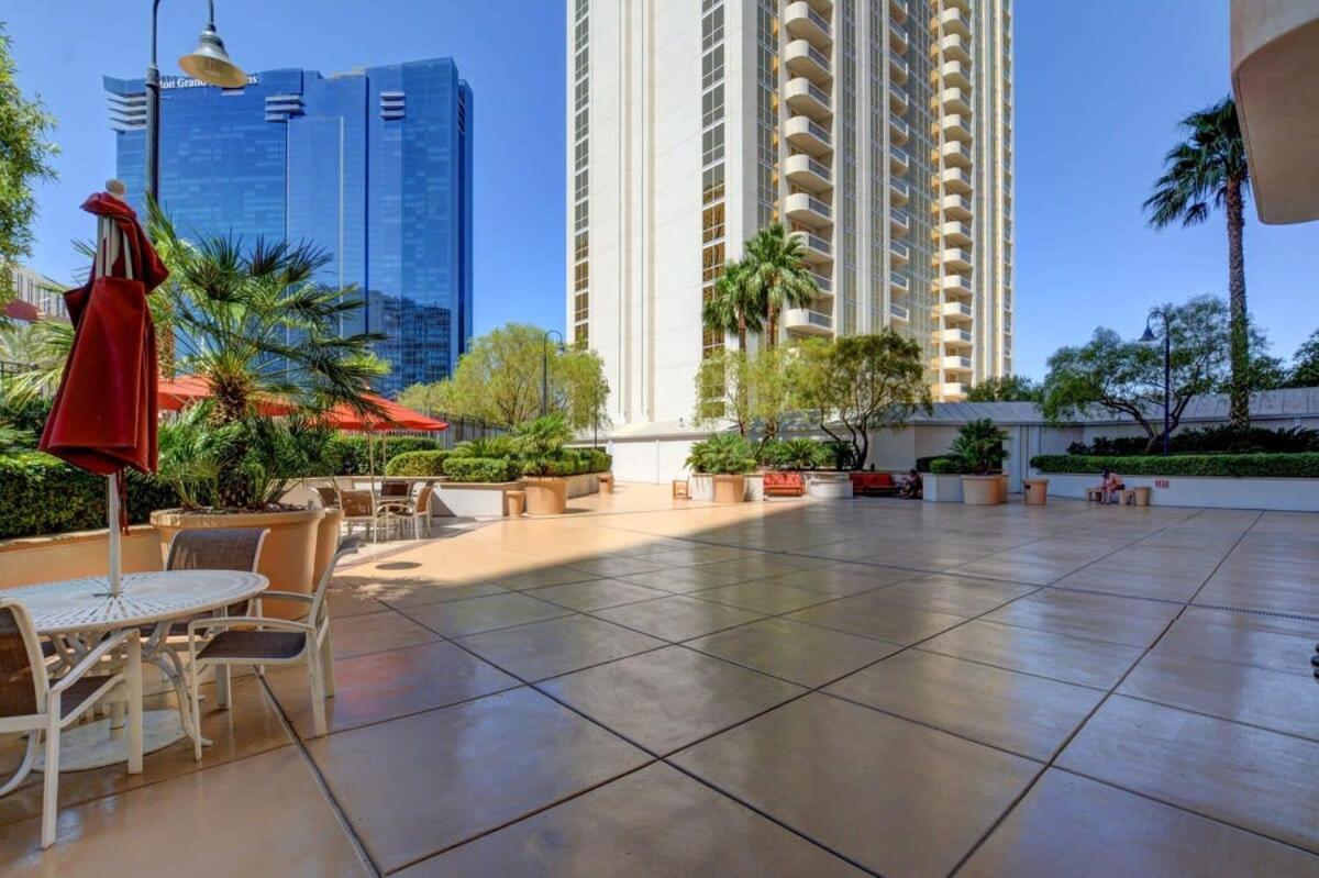 Mgm Signature-23-719 Strip View Jacuzzi Studio Las Vegas Eksteriør billede